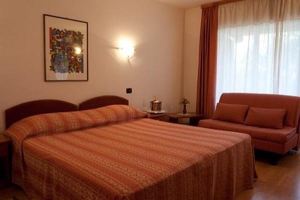 Hotel Makin Новиград Стая снимка