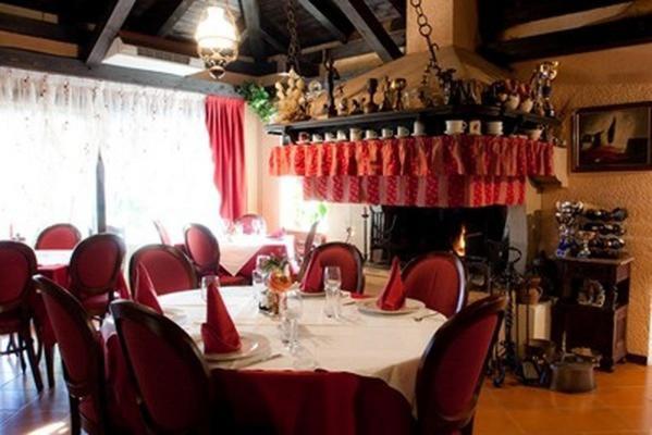 Hotel Makin Новиград Екстериор снимка