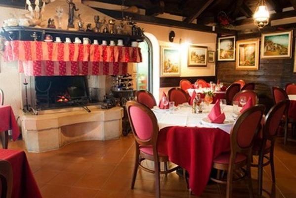 Hotel Makin Новиград Екстериор снимка